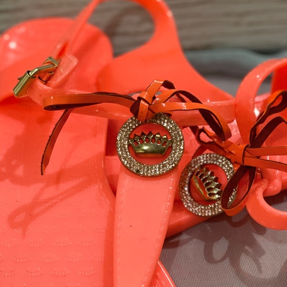 Juicy Couture Sandals - Picture 3 of 3